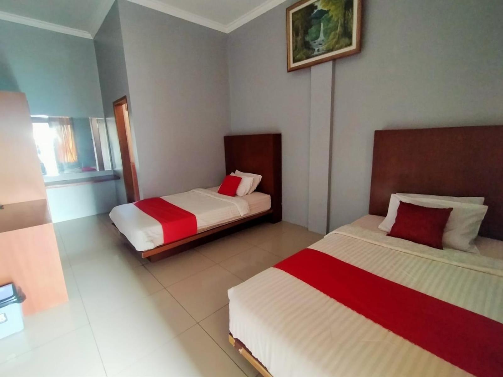 Hotel Asri Baru Purwokerto Exterior photo